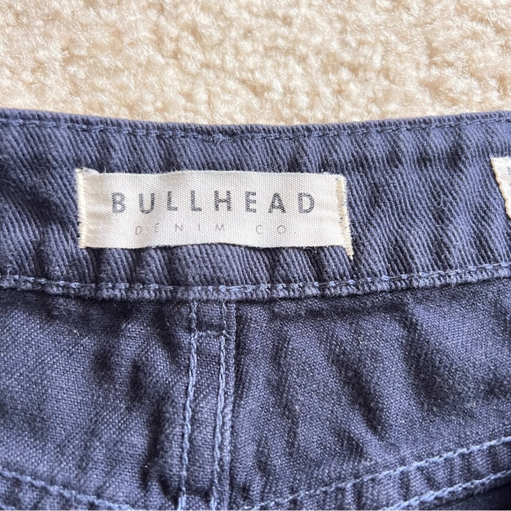 BULLHEAD DENIM Black High Rise Mom Shorts—SZ. 5 (juniors) - Picture 6 of 10